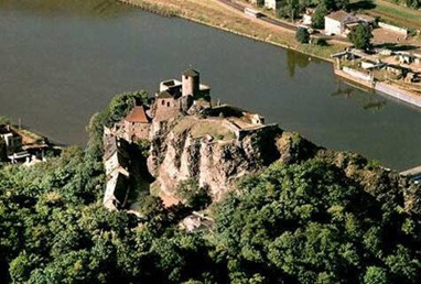 Замок Стршеков