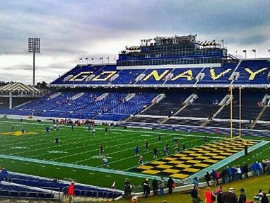 Стадион корпуса ВМС США