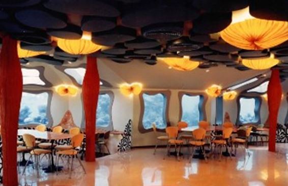 Red Sea Star Restaurant: Ужин под водой - это реальность!