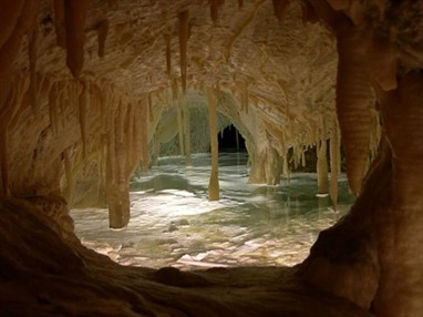 Сталактитовая пещера Обир