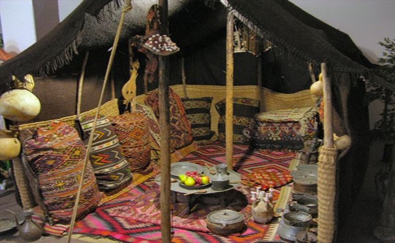 Образцы ковровых изделий кочевых племен