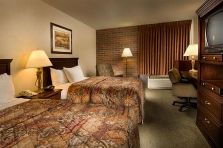 Drury Inn & Suites Troy