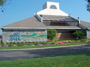 Baymont Inn & Suites Columbus Airport