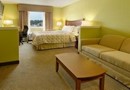 Days Inn & Suites Swainsboro