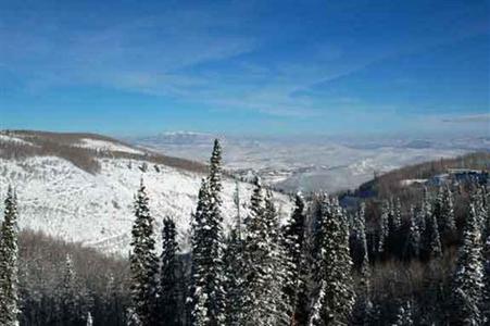 The Grand Lodge at Empire Pass