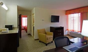 BEST WESTERN PLUS Cecil Field Inn & Suites