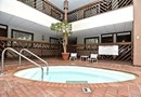 BEST WESTERN Plus Midway Hotel & Suites-Brookfield