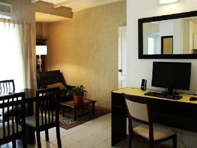 Ker Urquiza Hotel & Suites