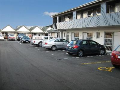 Big Five Motel