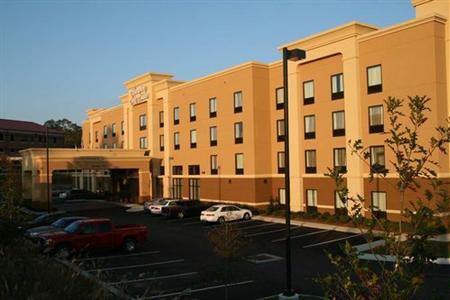 Hampton Inn & Suites Laurel