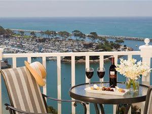 Blue Lantern Inn - A Four Sisters Inn