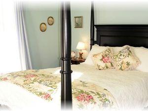 The Maples At Warner Bed and Breakfast