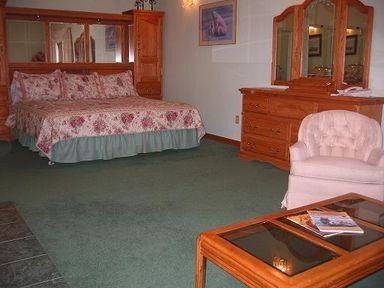 Alaska House of Jade Bed and Breakfast