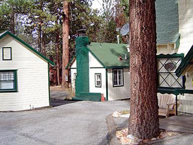 Three Pines Lodge