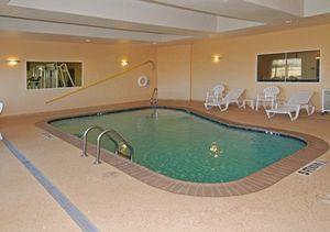 Comfort Suites Palestine