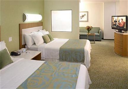 SpringHill Suites St. Louis Airport/Earth City