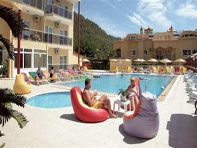 Club Tokmak Apartments