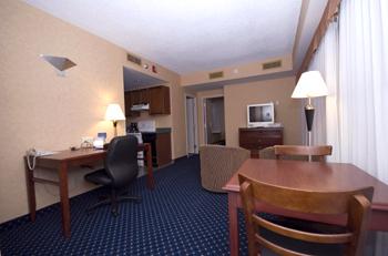 BEST WESTERN PLUS Suites Downtown