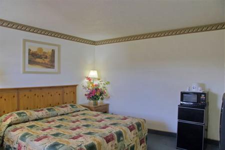 Americas Best Value Inn Farmington (New York)