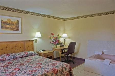 Americas Best Value Inn Farmington (New York)