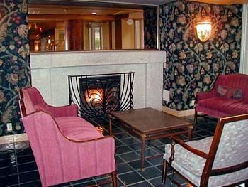 Le Chamois Hotel Whistler