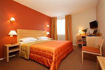 Inter Hotel Chatelet Chartres