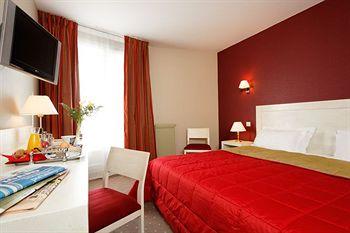 Inter Hotel Chatelet Chartres