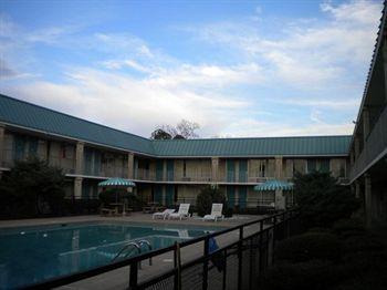 Bossier Inn and Suites