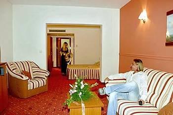 Rosina Hotel