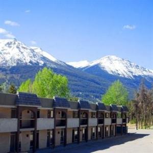 Maligne Lodge