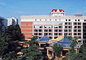 Huan Long Business Hotel