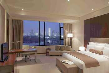 Renaissance Tianjin Lakeview Hotel