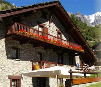 La Grange Bed and Breakfast Courmayeur