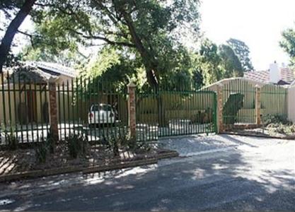 La-y-La Lodge Bed & Breakfast Kempton Park