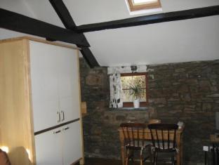 Blaen-nant-y-groes Farm Cottages Aberdare