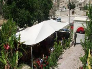 Lalezar Cave Hotel