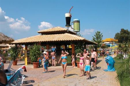 Aqualand Resort Parelioi