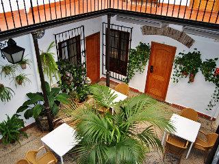 HOTEL LOS PATIOS