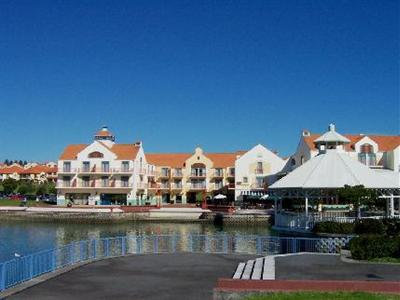 Gulf Harbour Lodge