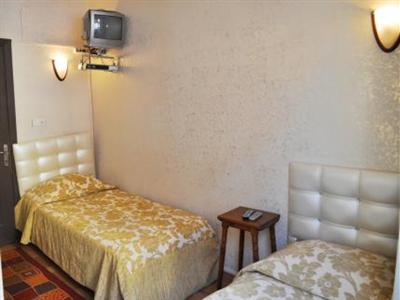 Antique Hostel - Guest House