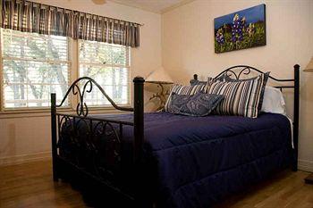 Brazos Oaks Bed & Breakfast Waco