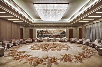 Renaissance Tianjin Lakeview Hotel