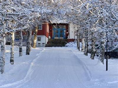 Birkebeineren Hotel / Motel & Apartments