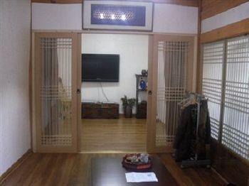 Yoo's Family Guesthouse Yeorumjip Seoul