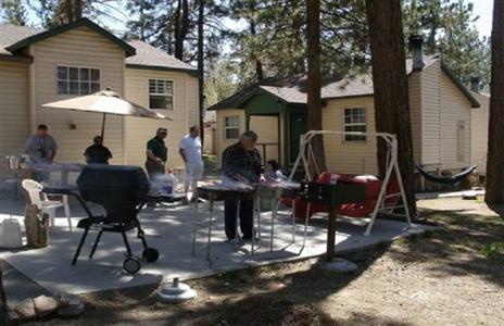 Lakewood Cabins at Big Bear Lake