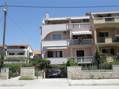 Apartmani Lucija