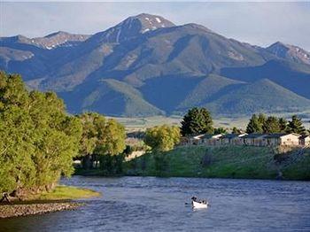 Yellowstone Valley Lodge