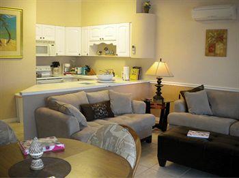 The Boat House Motel