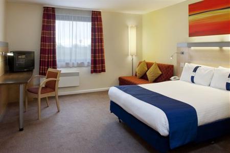 Holiday Inn Express Dunfermline