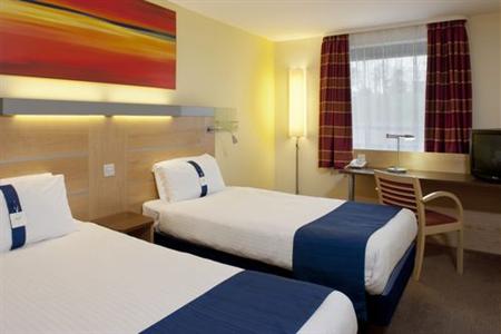 Holiday Inn Express Dunfermline